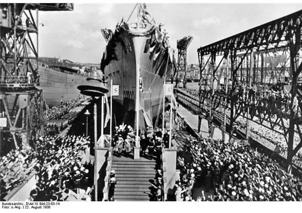 俾斯麦号的同伴:德国欧根亲王号巡洋舰